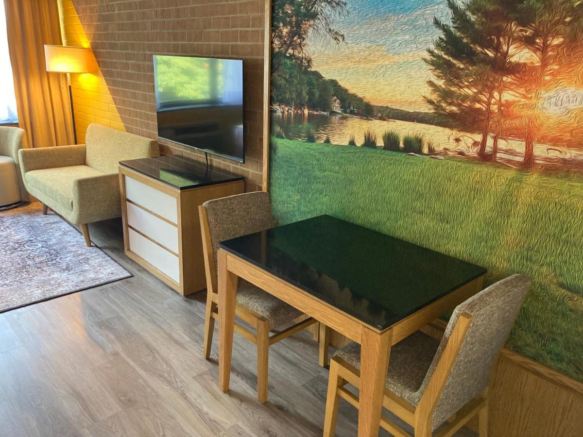 The Lodge Luxury Resort At 레이크하모니 외부 사진
