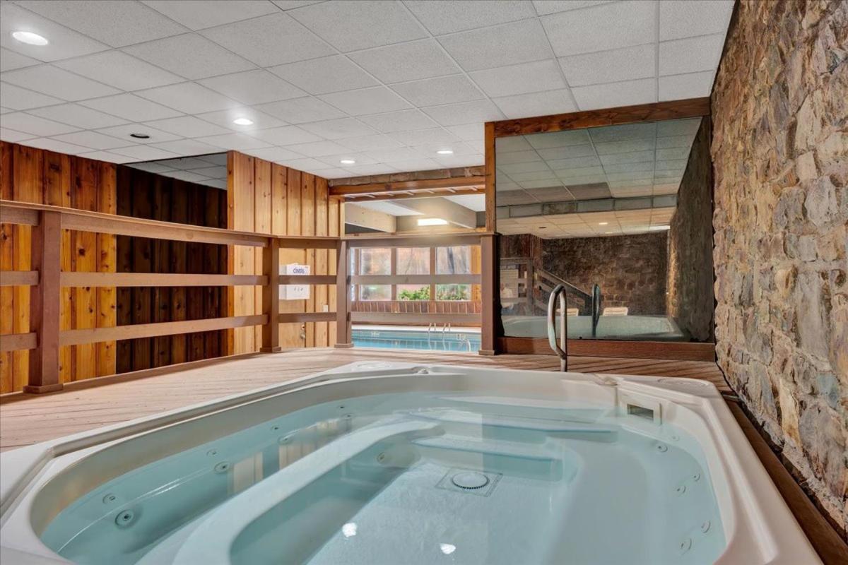 The Lodge Luxury Resort At 레이크하모니 외부 사진