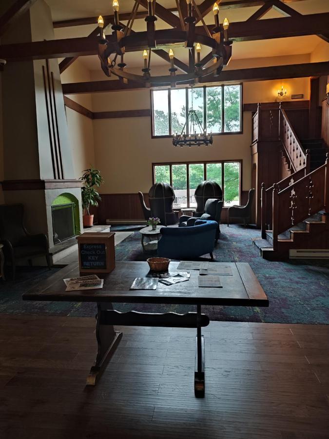 The Lodge Luxury Resort At 레이크하모니 외부 사진